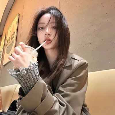 偷偷接吻